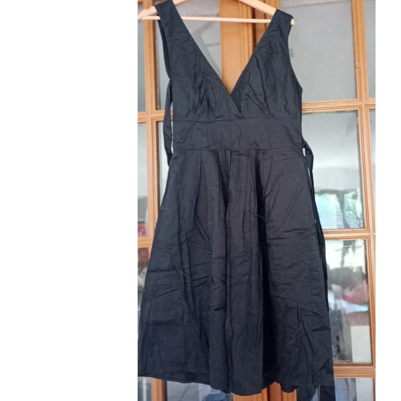 Robe noire satinée Camaïeu Taille 36  Doublée Très bon état